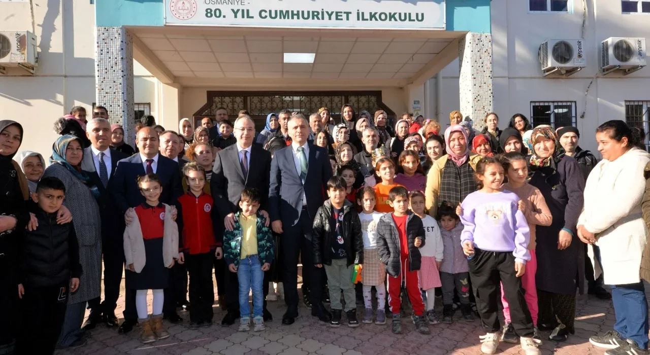 2025 İkinci Ara Tatil Sonrası Okullar Ne Zaman Başlıyor?