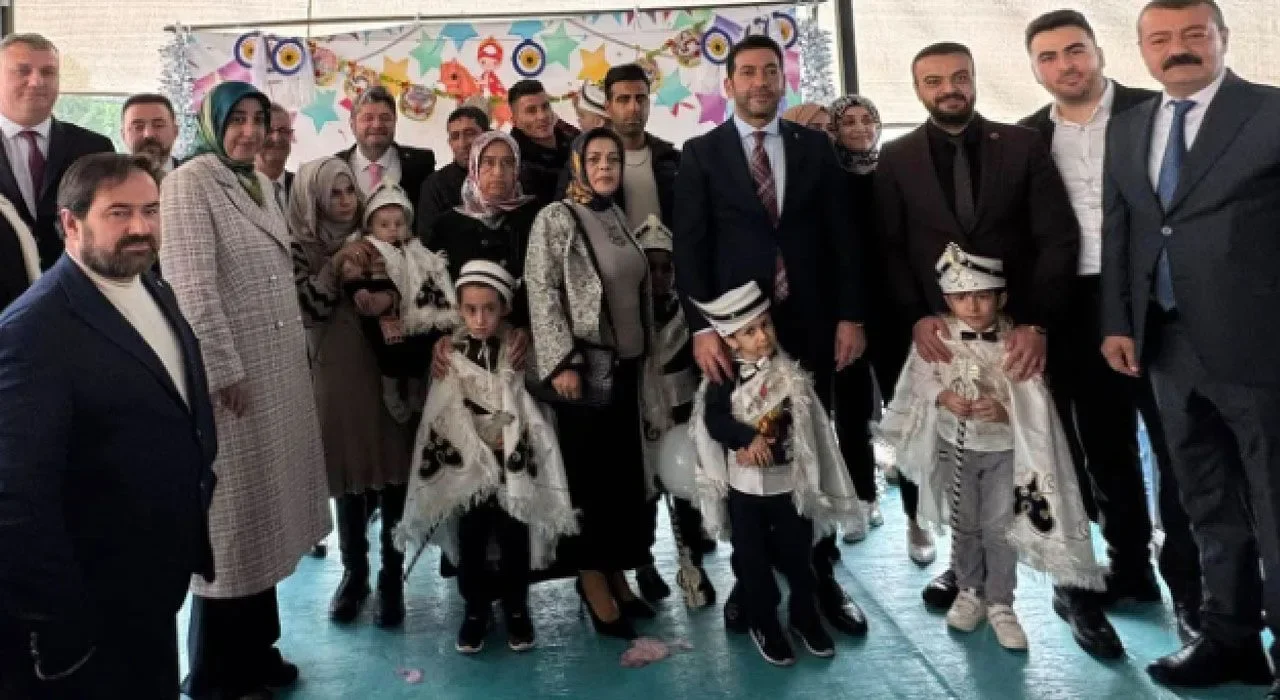 AK Parti’den Geleneksel Sünnet Etkinliği