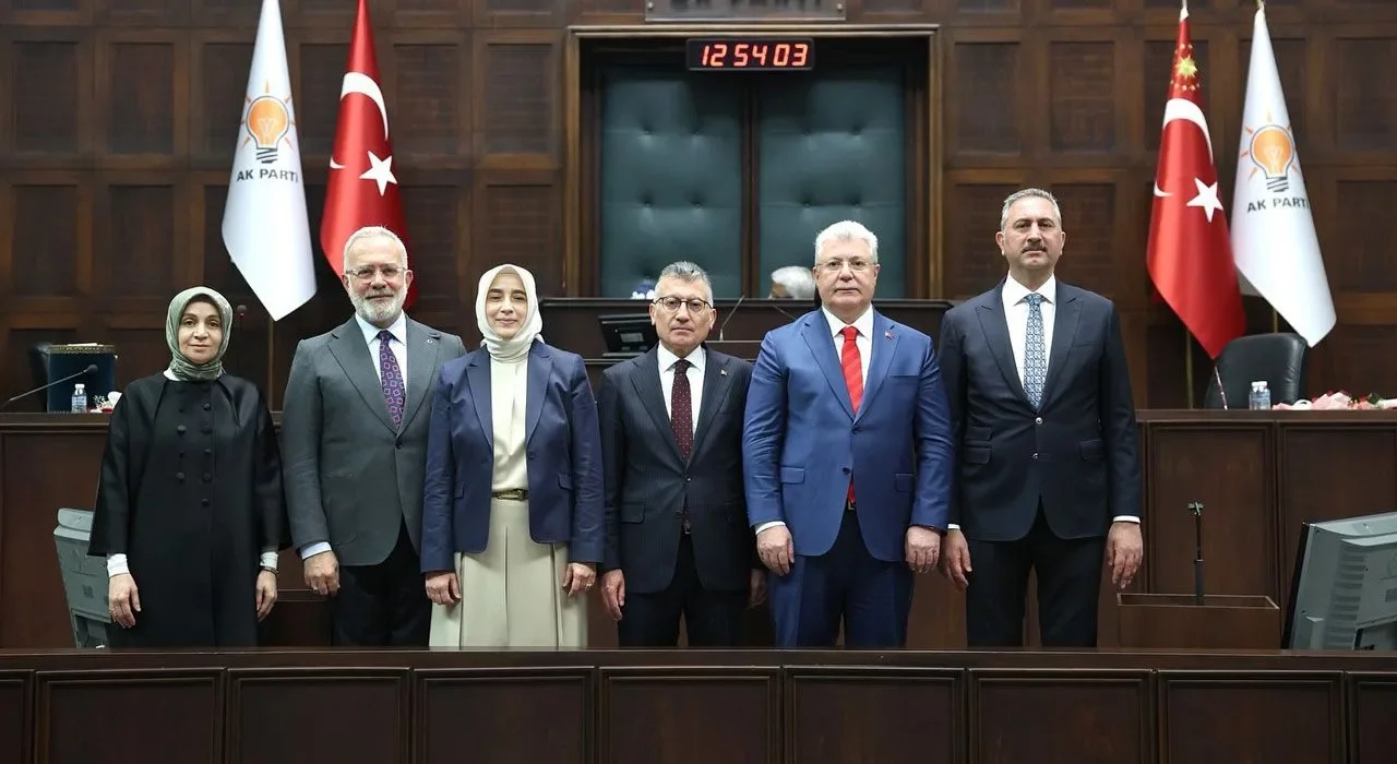 AK Parti Meclis Grubu Yeniden Şekillendi