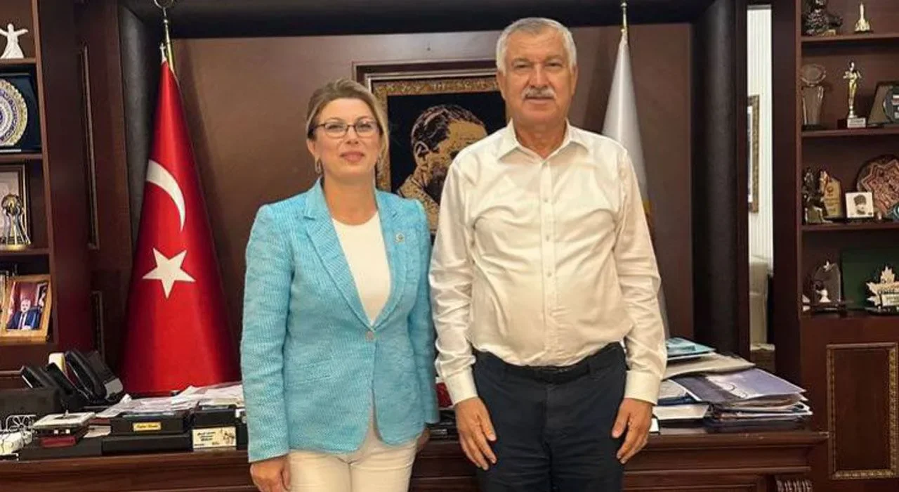 Asu Kaya’dan Zeydan Karalar’a Tebrik Mesajı