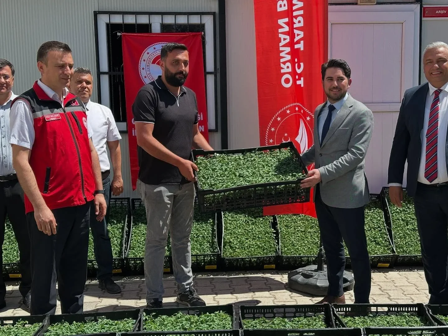 Bahçe’de Çiftçiye 118 Bin Fide Desteği