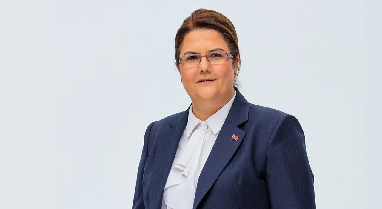 Derya Yanık, Boykot Çağrılarını Şiddetle Kınadı