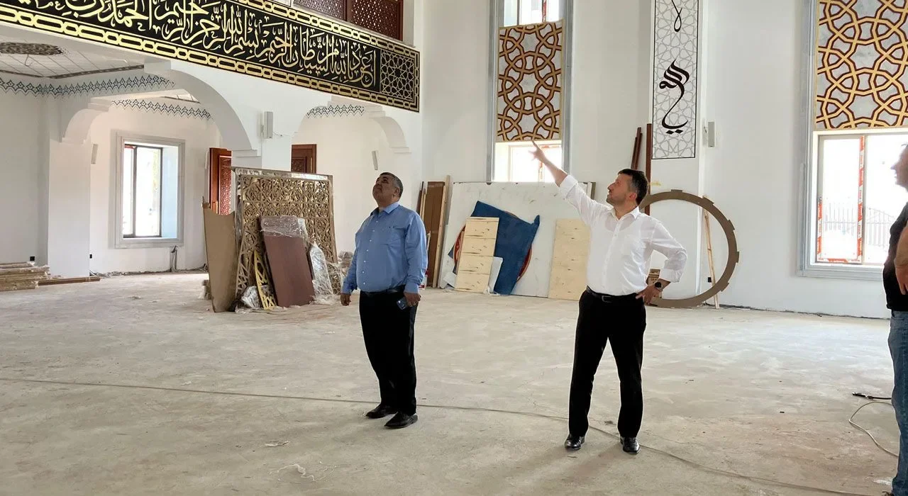Müftü Ali Çakmak’tan Şehitlik Camii’ne Ziyaret