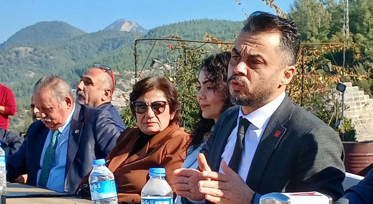 Mutlu Yavuzer: CHP’yi Kimse Yıpratamaz!