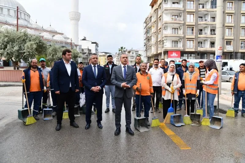Osmaniye’de Cadde Temizliği Seferberliği
