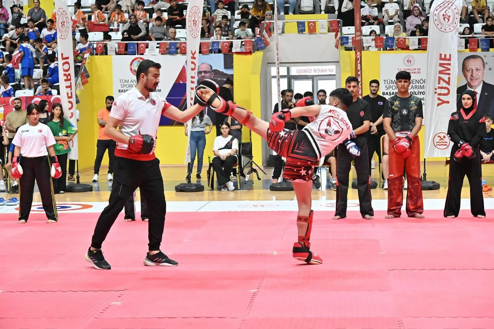 Osmaniye'de GSB Spor Okulları Yeni Döneme Başladı