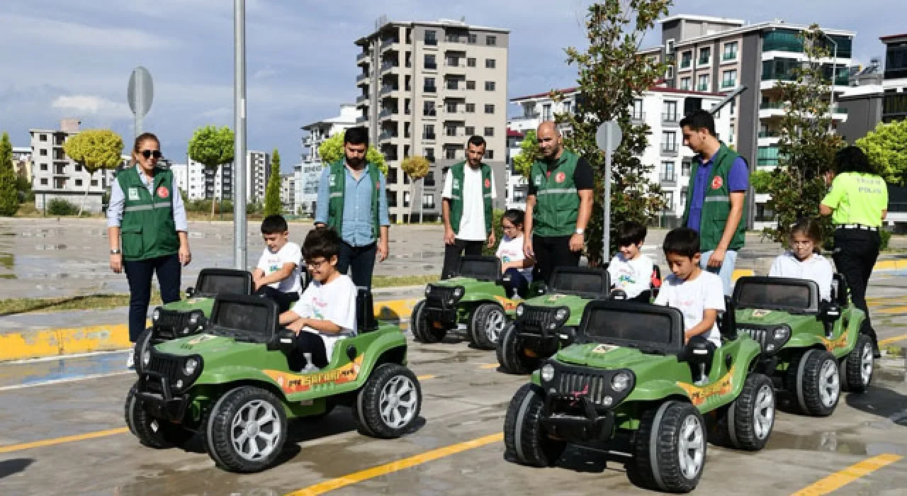 Osmaniye’de Miniklere Trafik Eğitimi Veriliyor