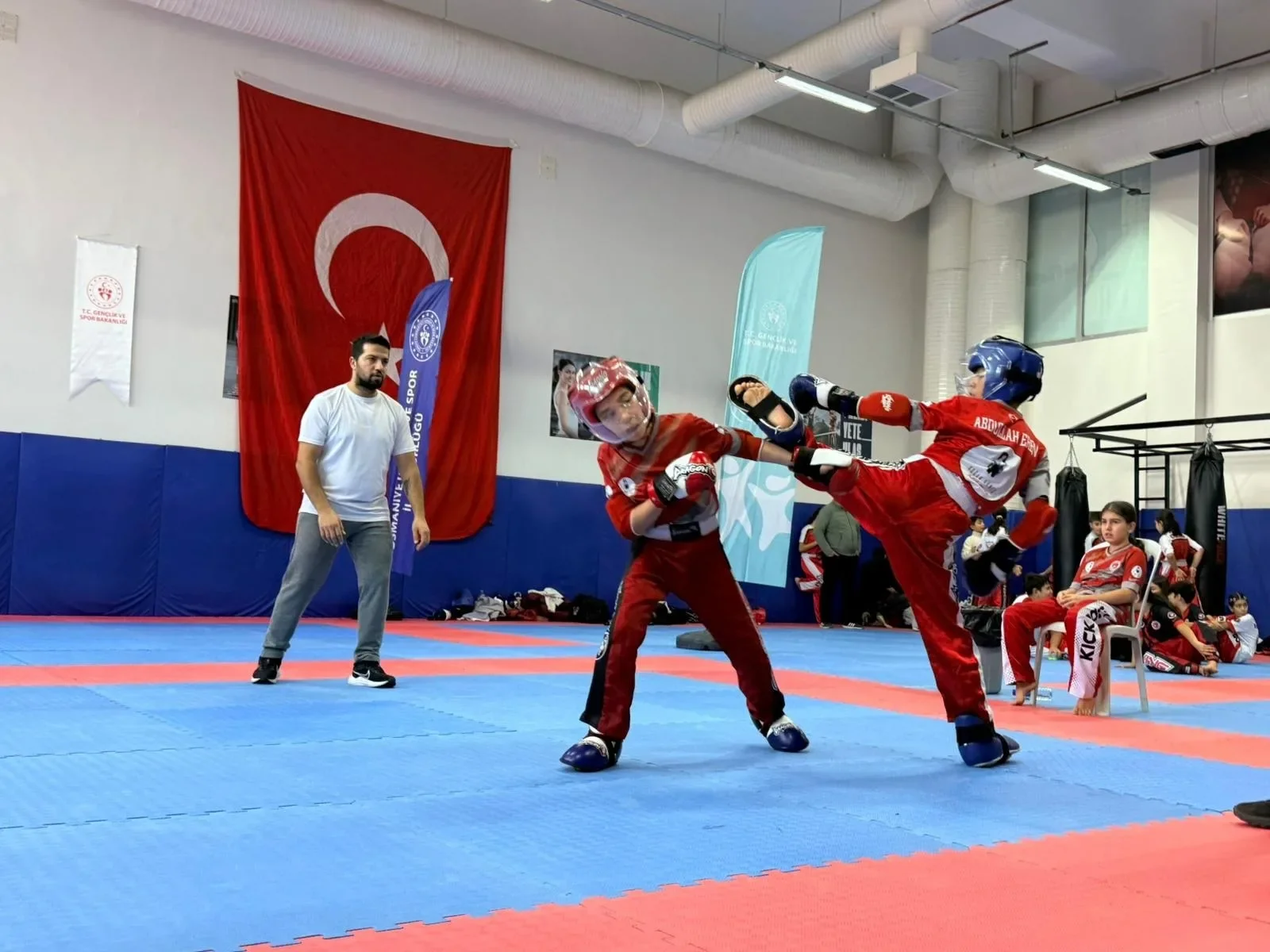 Osmaniye’de Okul Sporları Kick Boks Tamamlandı