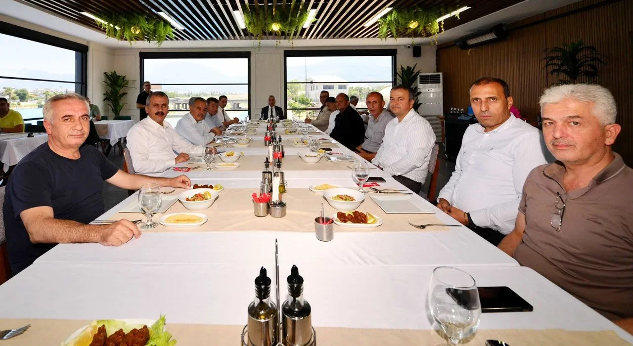 Osmaniye’de Şube Müdürlerine Veda Yemeği Düzenlendi