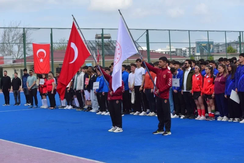 Osmaniye Hokeyde Türkiye’yi Ağırlıyor