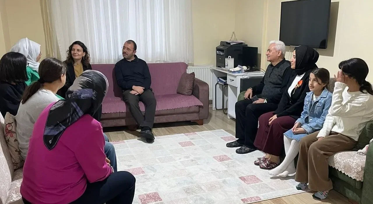 Osmaniye Kadirli’de Anlamlı İftar Programı Düzenlendi