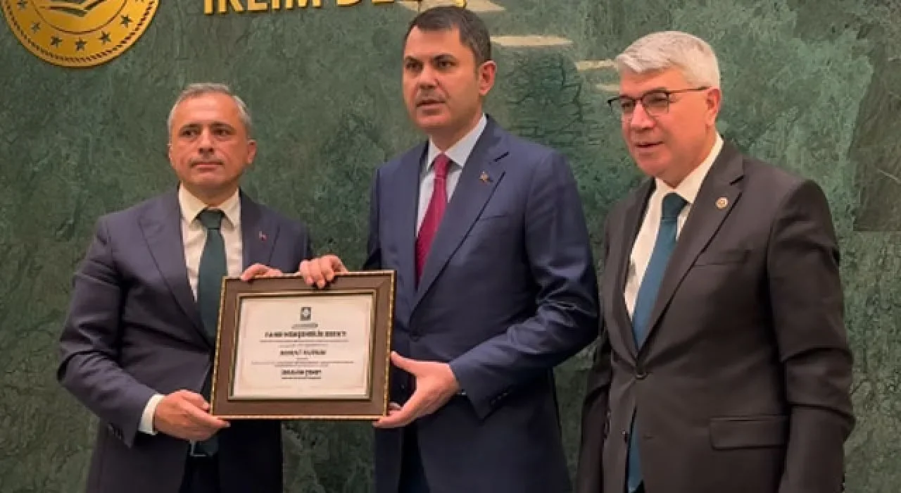 Osmaniye’ye Destek İçin Bakan Kurum’a Ziyaret